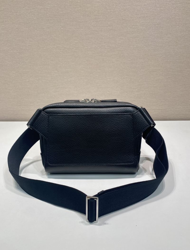 Pra*a waist chest packs